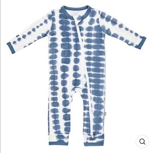 Kyte BABY Zippered Romper in Steel Rip Tide. Size 2T